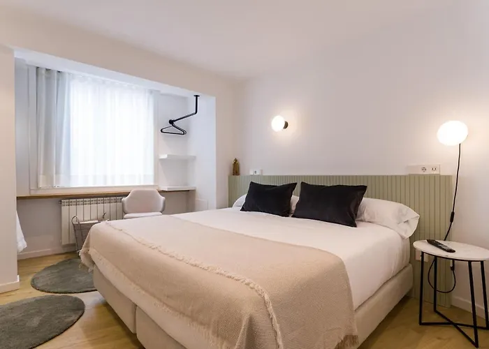 Seis Aldabas Santiago de Compostella