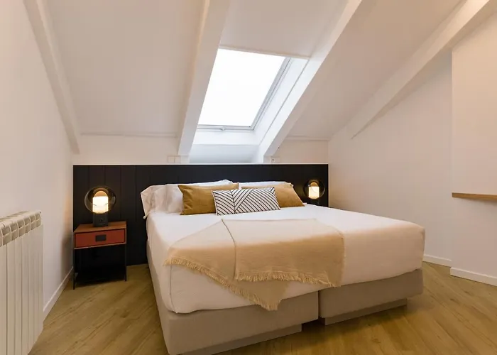 Seis Aldabas Santiago de Compostela